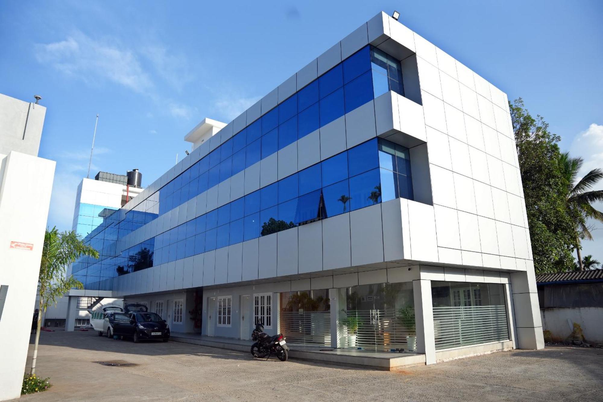 Jayalakshmi Residency Hotel Vaduvanchal Bagian luar foto